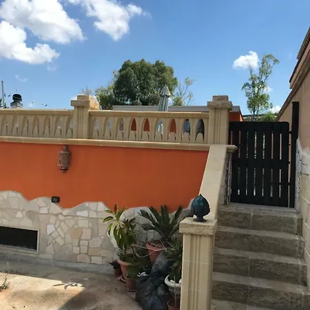 Casa Francesca, غالّيبولي